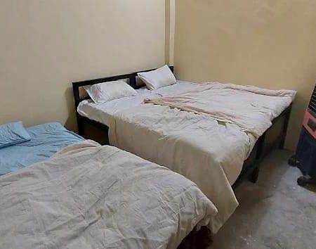 Shree Kashi Govardhan Dham Hotell Ujjain Eksteriør bilde