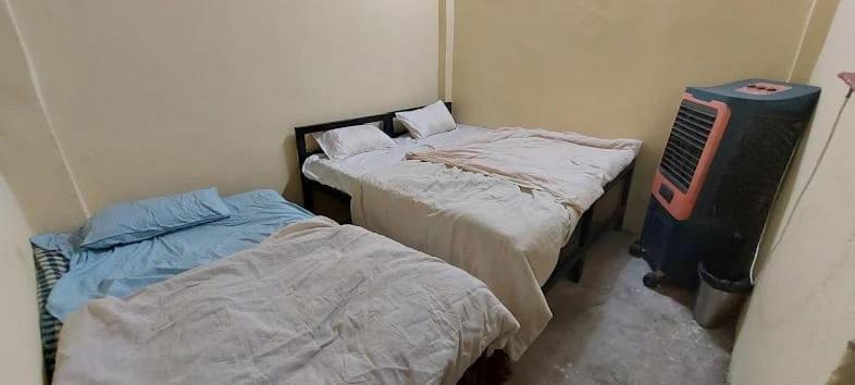 Shree Kashi Govardhan Dham Hotell Ujjain Eksteriør bilde