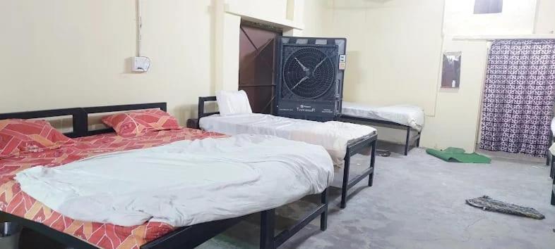 Shree Kashi Govardhan Dham Hotell Ujjain Eksteriør bilde